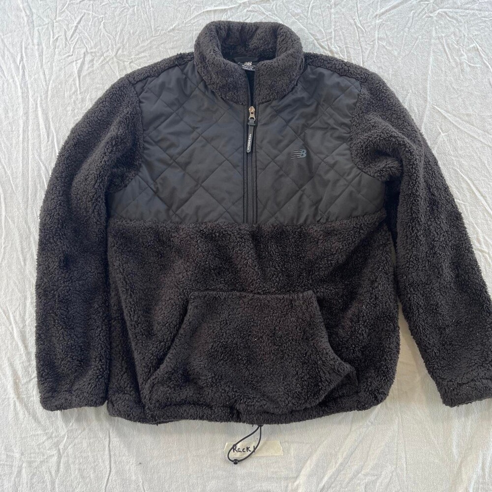 New Balance gorpcor black & gray fleece jacket with diamond quilting size M